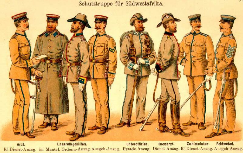 Historische Illustration verschiedener Uniformen der Schutztruppe für Südwestafrika: Arzt, Lazarethgehilfen, Unteroffizier, Rossarzt, Zahlmeister, Feldwebel